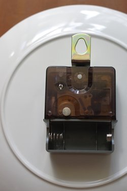 画像4: ノリタケ インテリアクロック 電子シリコン時計 皿時計 花柄