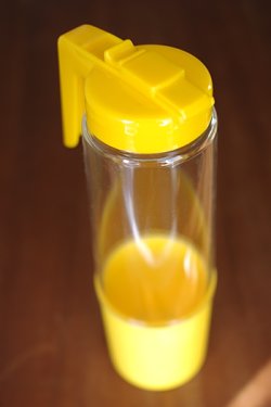 画像1: ハタ印 プラスチック冷水筒 お茶ポット イエロー