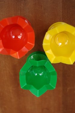 画像4: 卵花型切器(赤/緑/黄色)