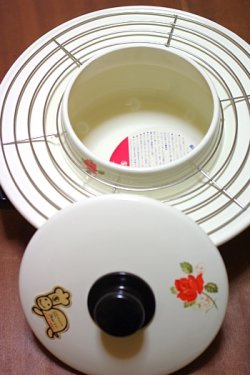 画像2: マルエス ホーロー天ぷら鍋20cm 薔薇柄