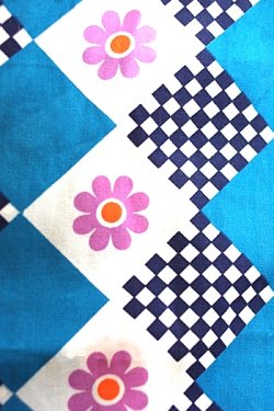 画像3: 座布団カバー 青×白×市松模様 花柄