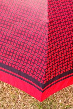 画像3: 折り畳み傘 赤×黒 連続模様