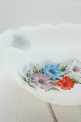 画像: アルコパル ミルクガラス花柄ボウル