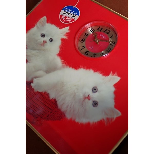 画像1: CITIZEN(シチズン)クオーツ パネルクロック ふれあい 白猫 壁掛け時計  (1)