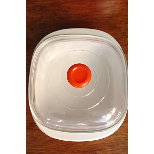 画像3: リスのメラミンウェア ユースコ 保存容器 オレンジ(大/小) (3)