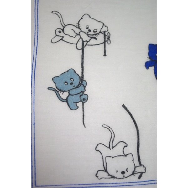 画像3: ハンカチ THREE CATS 青枠 (3)