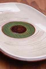 画像: 陶器楕円絵皿 丸模様