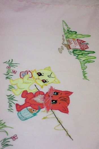 画像1: 枕カバー 釣り猫 (1)
