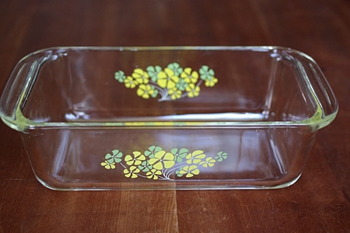 画像: iwaki パイレックス 深焼き皿 パウンド型 小花柄