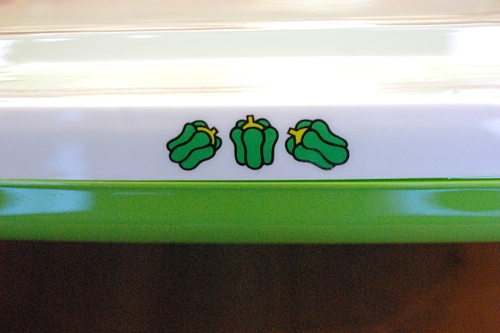 画像: タケヤプラスチック ベルシリーズ ベルバット 緑 ザル付保存容器  ピーマン