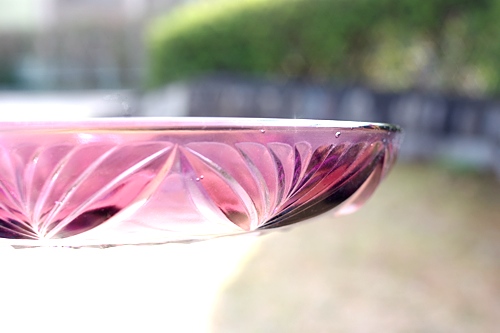 画像: ガラス皿 紫花模様21cm