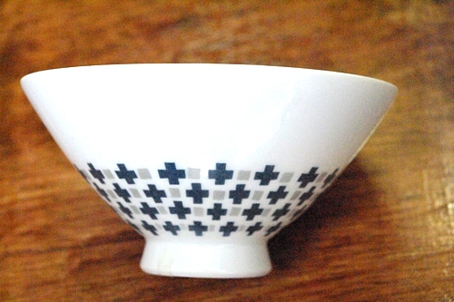 画像: お茶碗　十字模様