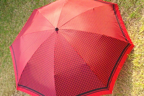 画像: 折り畳み傘 赤×黒 連続模様