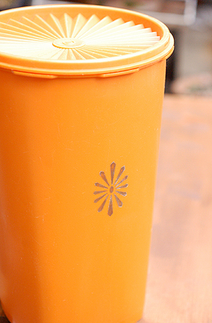 画像1: ビンテージタッパーウェア 保存容器 キャニスター オレンジ (1)