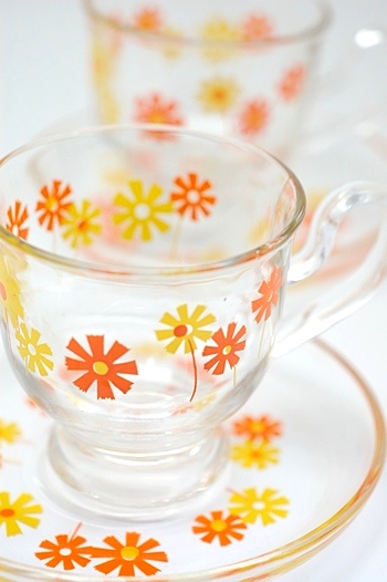 画像1: ガラスカップ＆ソーサー 花柄 (1)