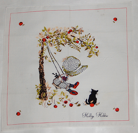 画像: ホリー・ホビー(Holly Hobbie)ハンカチ 女の子と猫とりんごの木　