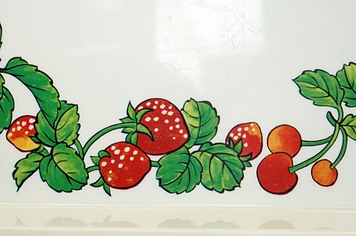 画像: キッチンバットトレー イチゴ＆さくらんぼ柄 (大)