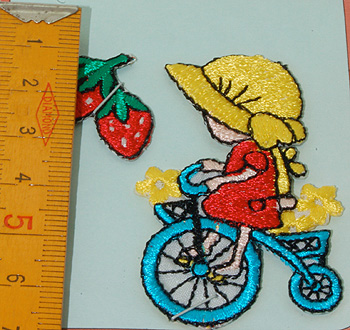 画像: イトーのカラーワッペン 自転車と苺